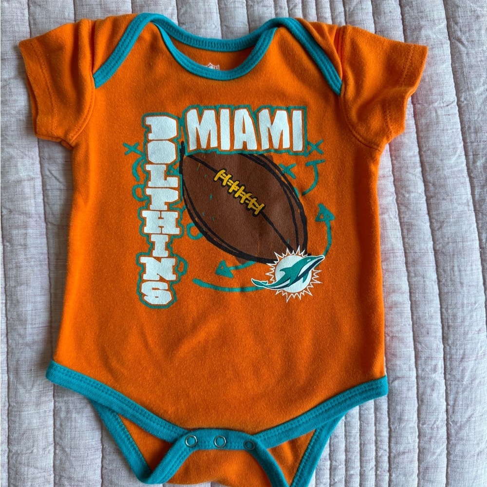 NFL Miami Dolphins Baby Bodysuit 6–9 Months Orange | Great Condition